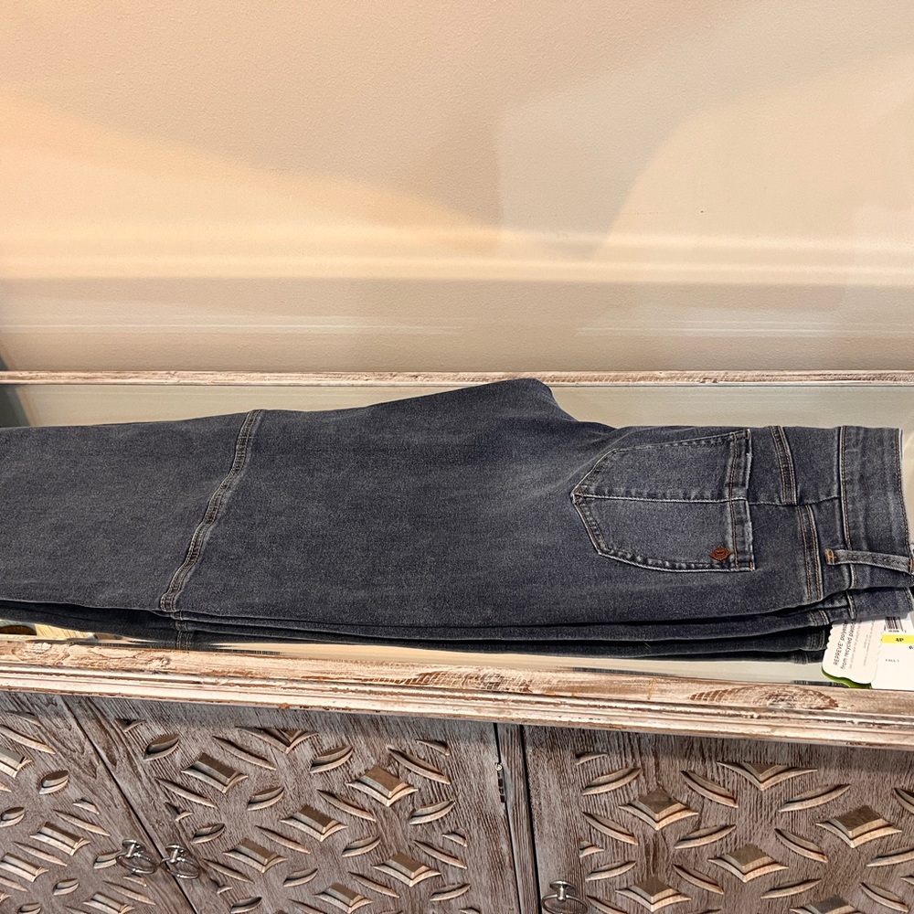 Democracy Women Barrel Leg Blue Jeans